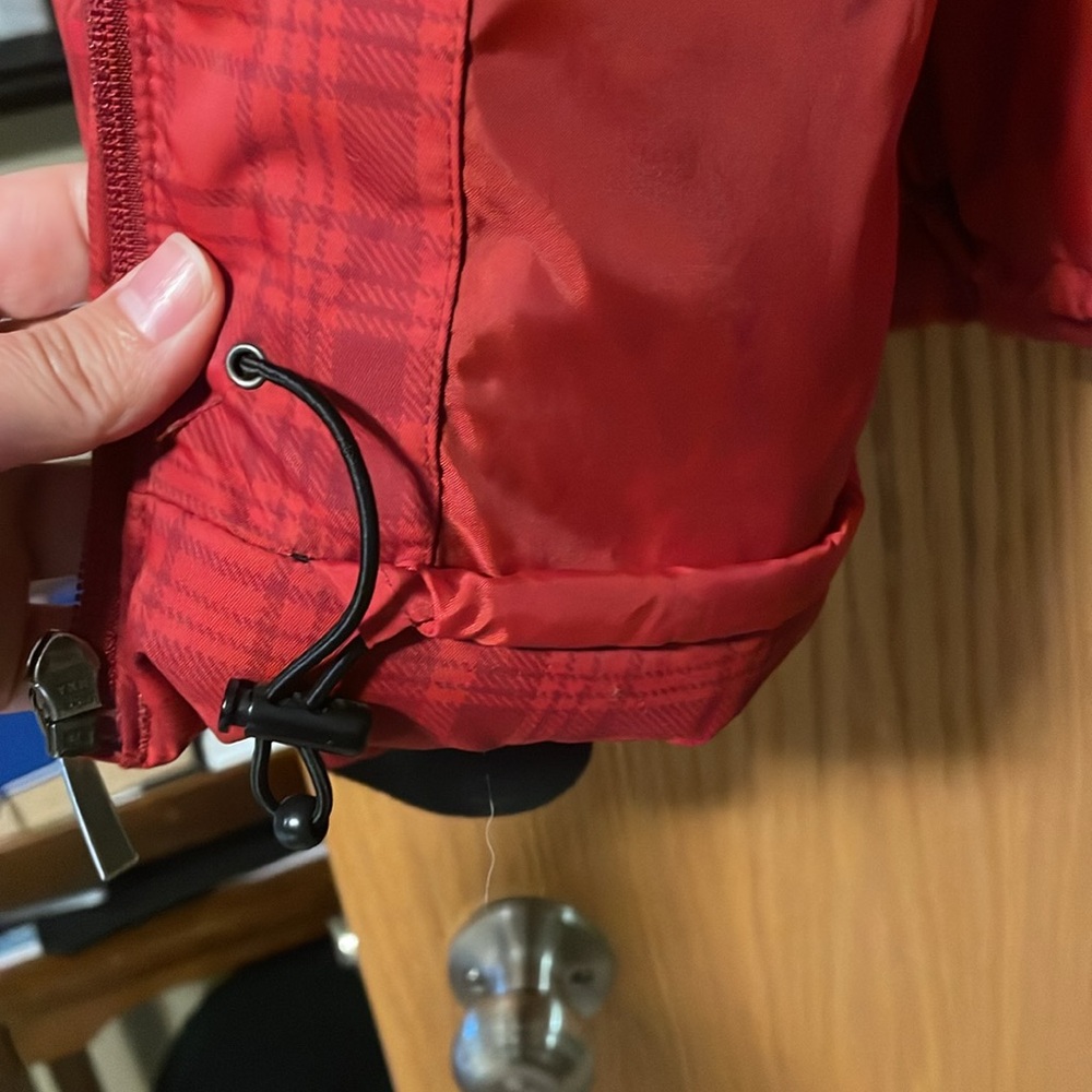 Women’s Columbia Winter Jacket - Picture 5 of 8